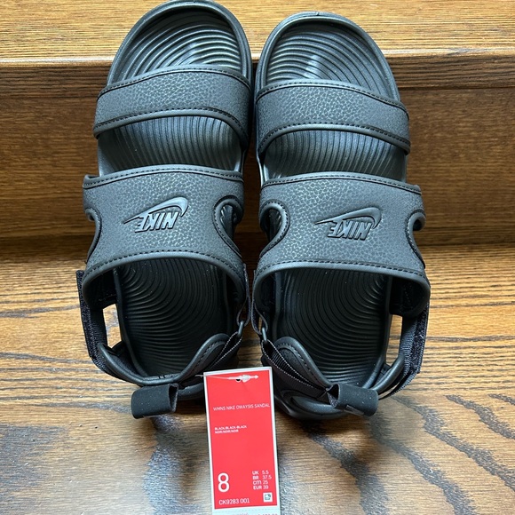 Brand new Nike sandals - Picture 2 of 4
